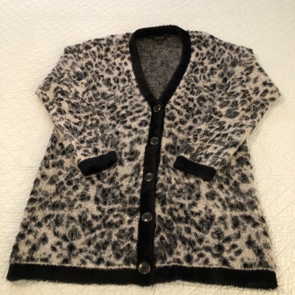 Ann Taylor sweater cardigan. Snow leopard design. Size large.